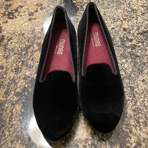 Munro black velvet flat
